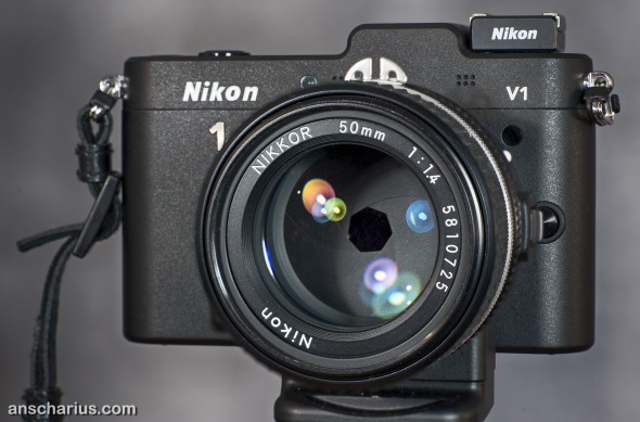 Nikon_1V1_FT1_AiS_14_50mm_1920px