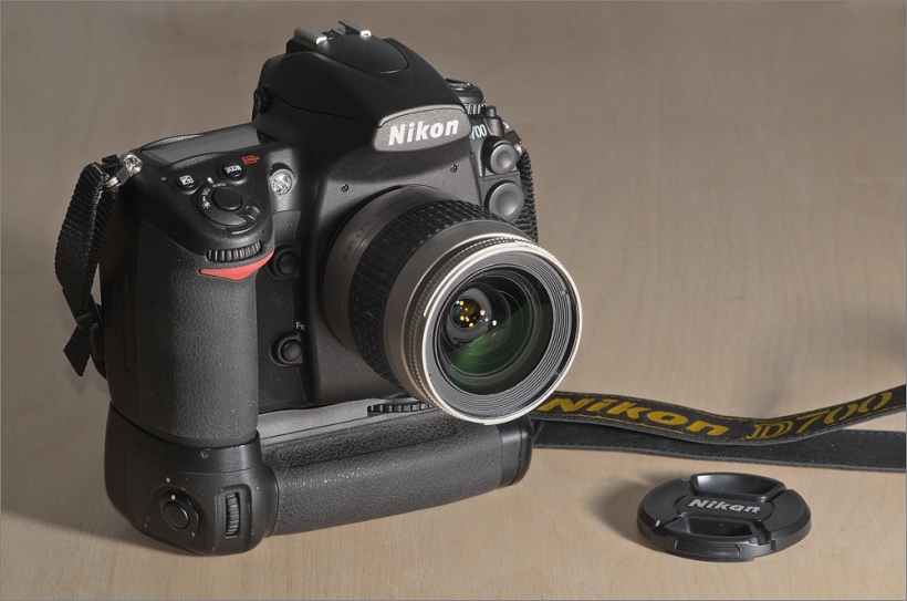Nikon D700 mit Nikkor AF 28-80G
